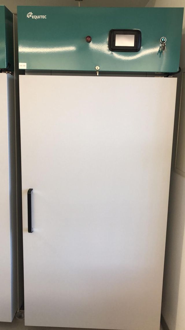 Incubadora EQUITEC refrigerada