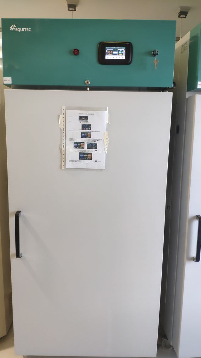 Incubadora EQUITEC refrigerada