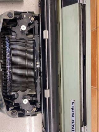 Máquina escribir Olivetti Lexicom 80