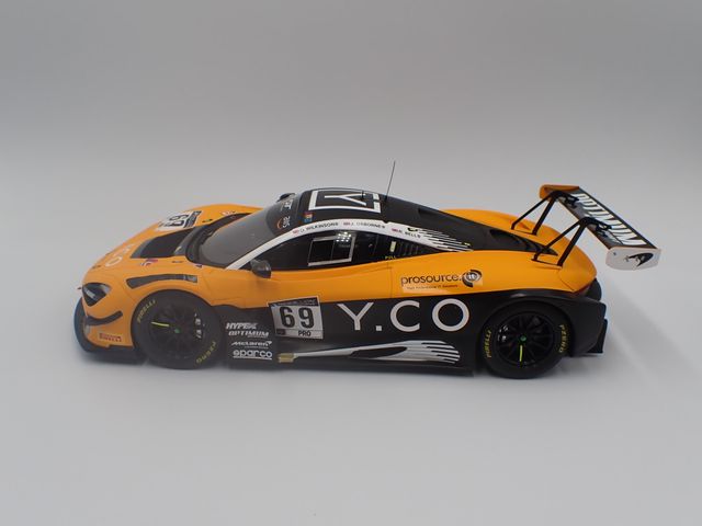 1/18 McLaren 720S GT3 24H Spa 2020 - Spark