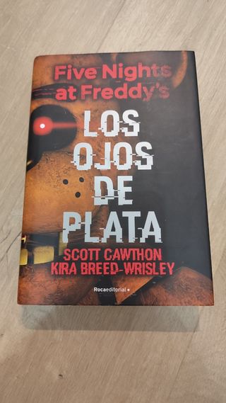 Five Nights at Freddy's. Los ojos de plata / Th...