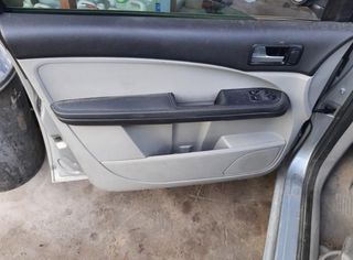 Refuerzo paragolpes del ford 8747256 1540638 c-max