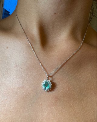 Colgante esmeralda & diamantes 18k