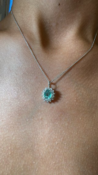 Colgante esmeralda & diamantes 18k