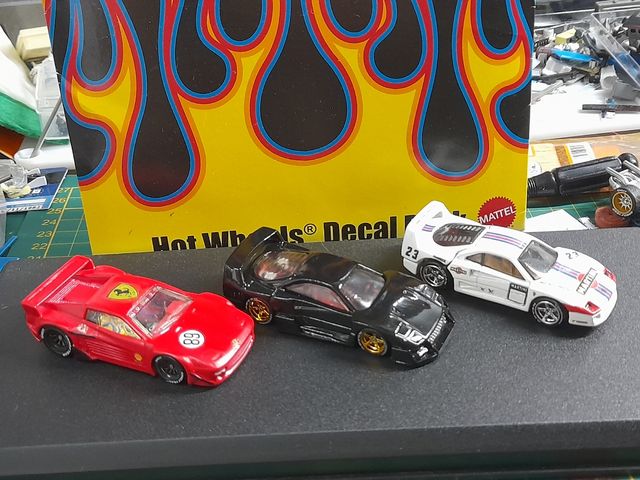 Hot Wheels Ferrari F40 - 3 auto custom