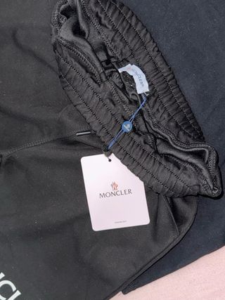 Completo Moncler: T-shirt e Shorts
