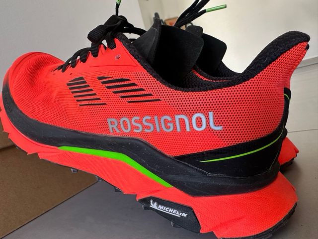 Zapatillas trail running ROSSIGNOL Vezor rojas