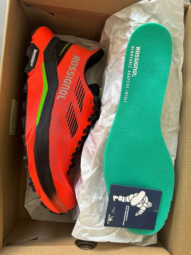 Zapatillas trail running ROSSIGNOL Vezor rojas