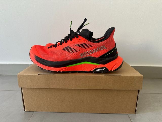 Zapatillas trail running ROSSIGNOL Vezor rojas