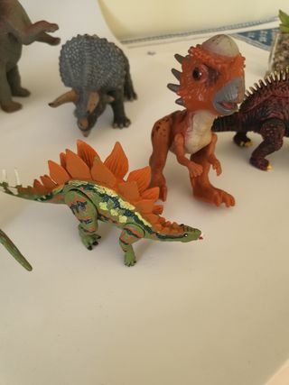Lote 10 dinosaurios de juguete