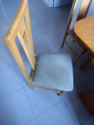 Mesa Comedor Pino + 4 Sillas