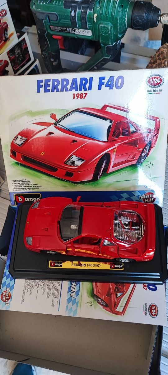 Bburago burago kit Ferrari F40 1:24
