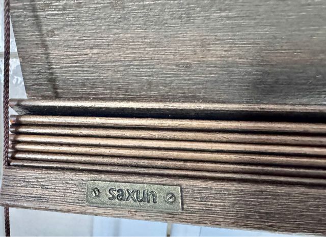 Persiane in legno di marca SAXUN