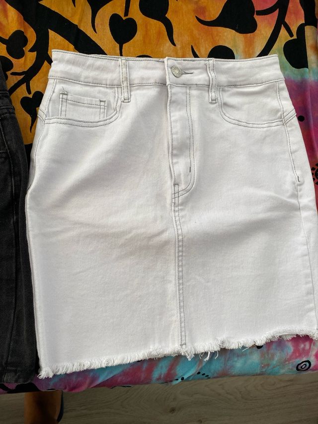 2 gonne jeans elasticizzato: nera & bianca