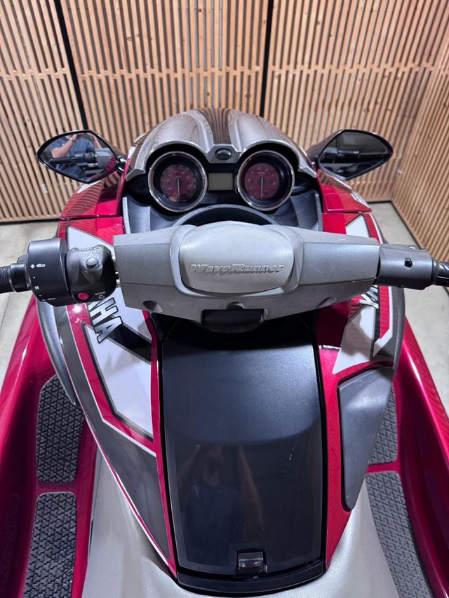 YAMAHA FZS ¡1.800cc 240cv!