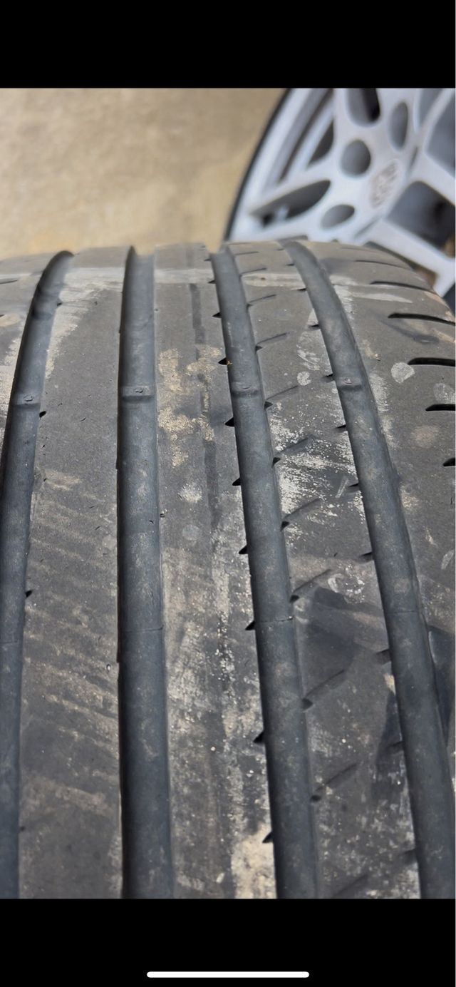 Dos  llantas Porsche Macan 18' 9J (ANCHAS)