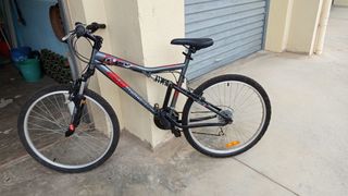 Bicicleta Rockrider Montaña