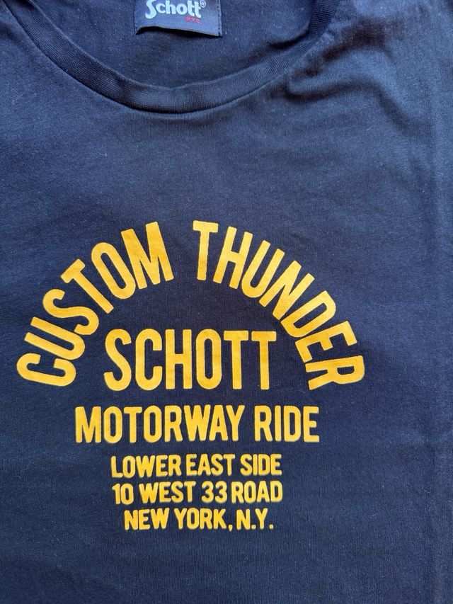 T shirt schott NYC USA nera mai usata M