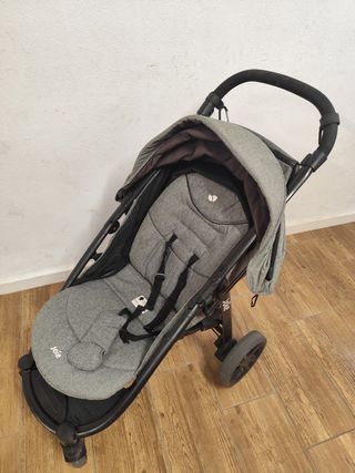 Carro Joie para bebé