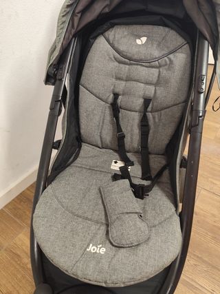 Carro Joie para bebé