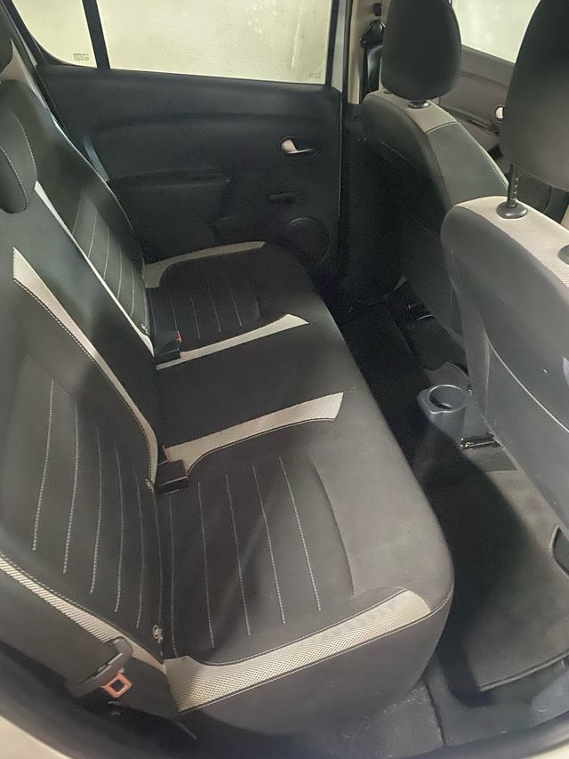 Dacia Sandero Stepway 2016