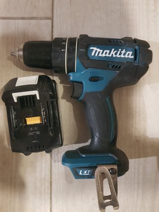 Taladro percutor Makita 18v