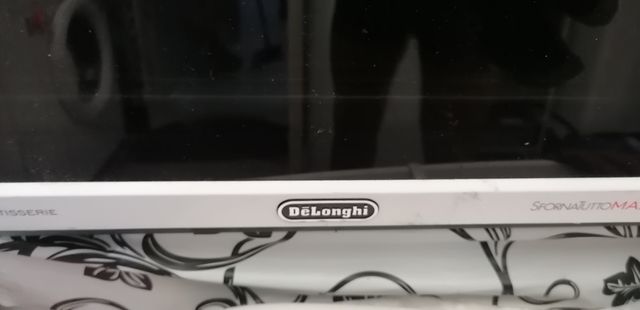 Horno 32 litros DeLonghi Sfornatutto Maxi  2000w