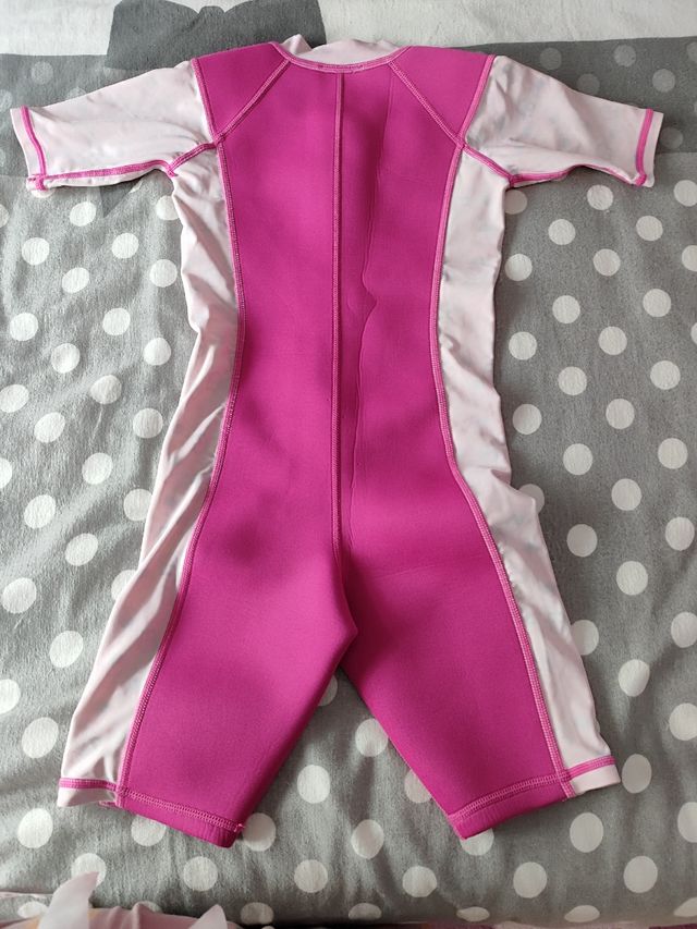 Traje neopreno niña 6 años, medidas en fotos