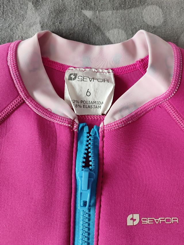 Traje neopreno niña 6 años, medidas en fotos