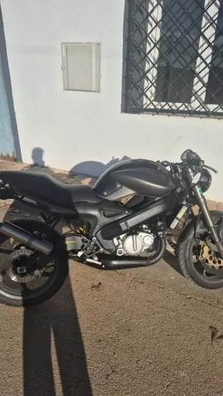 Cagiva Raptor , mito 125 : con Grupo motor nuevo