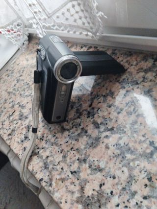 Camara video digital compacta