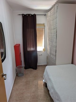 Habitación amueblada