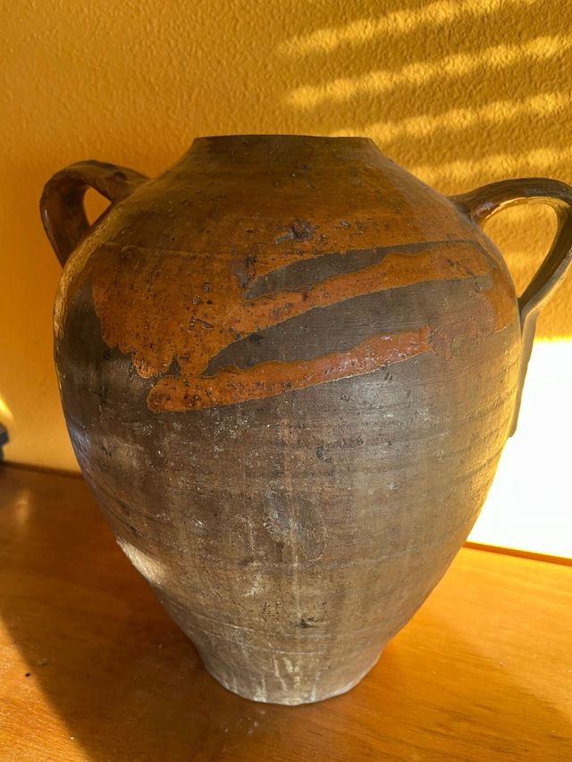 Basija cerámica antigua