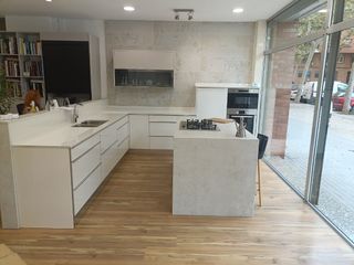 Cocina-exposición completa