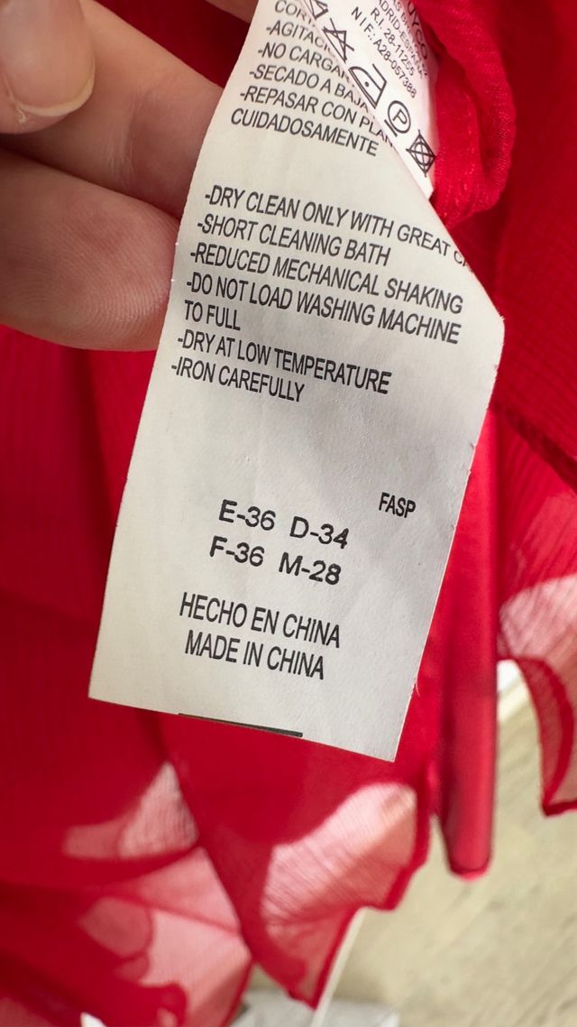 Vestido rojo midi seda