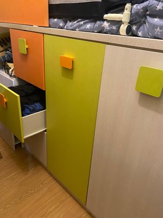Cama nido juvenil compacta - verde-naranja