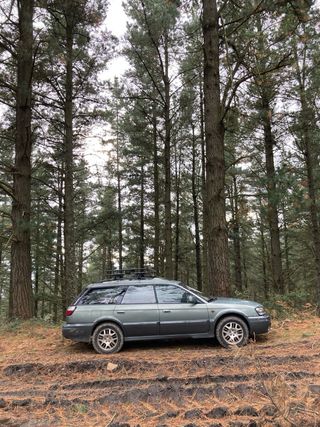 Subaru Outback 2001 3.0 H6 Auto
