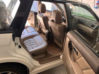 Subaru Outback 2001 3.0 H6 Auto