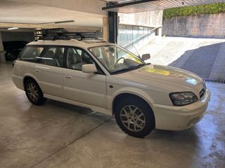 Subaru Outback 2001 3.0 H6 Auto