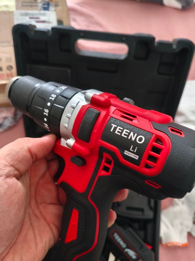 Taladro inalámbrico TEENO 20V