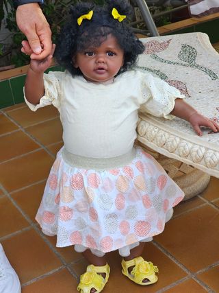 Niña reborn morenita 80cm