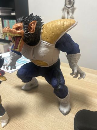 Figura vegetta  Gran Simio y Vegeta