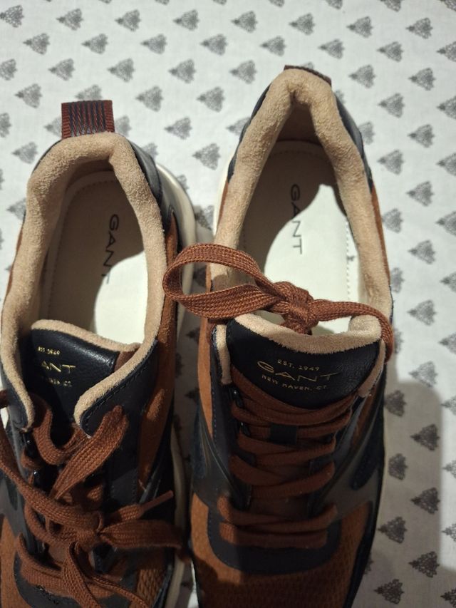 Zapatillas Gant Marrón-Negras