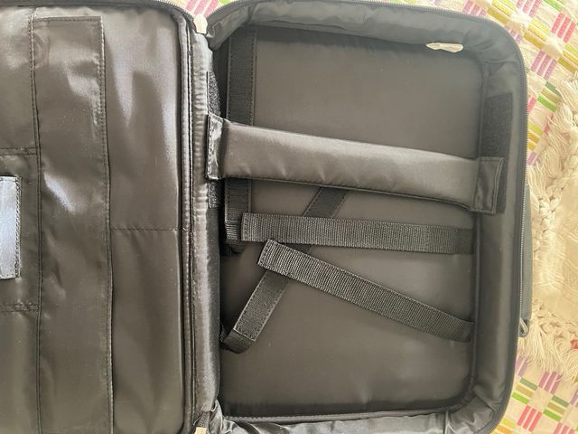 Maletín portátil cuero negro