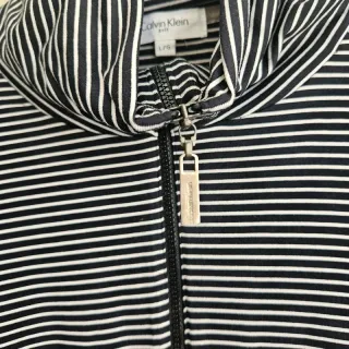 Calvin Klein L sueter azul navy rayas turtleneck