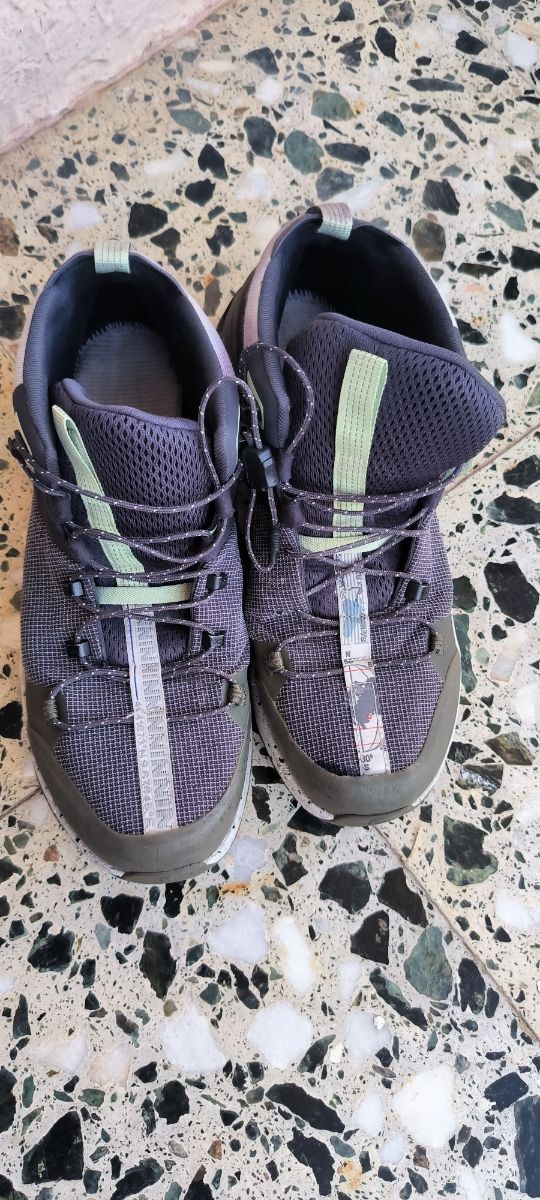 On Cloudtec Waterproof - Zapatos