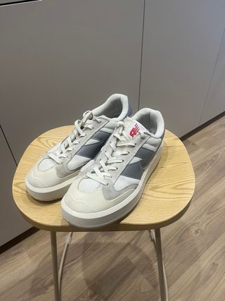 New Balance CT302 - Zapatillas Gris/Blanco