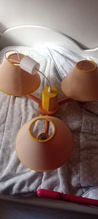 Lampara infantil 3 luces - amarilla y beige