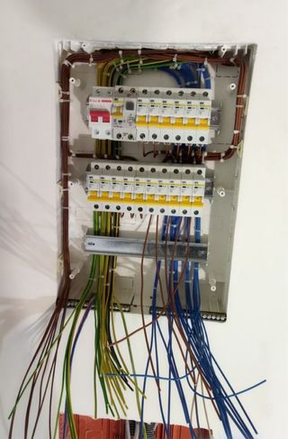 Servicio URGENCIAS de Electricidad 24/7