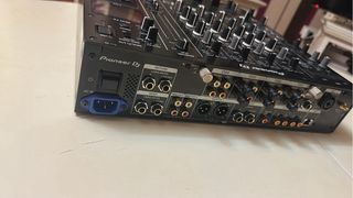 Mesa de mezclas Pioneer DJM-A9